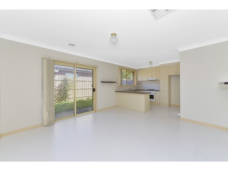 6/7 Houston Street, Epping VIC 3076