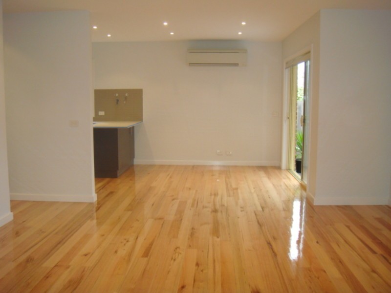 17A Pershing Street, Reservoir VIC 3073