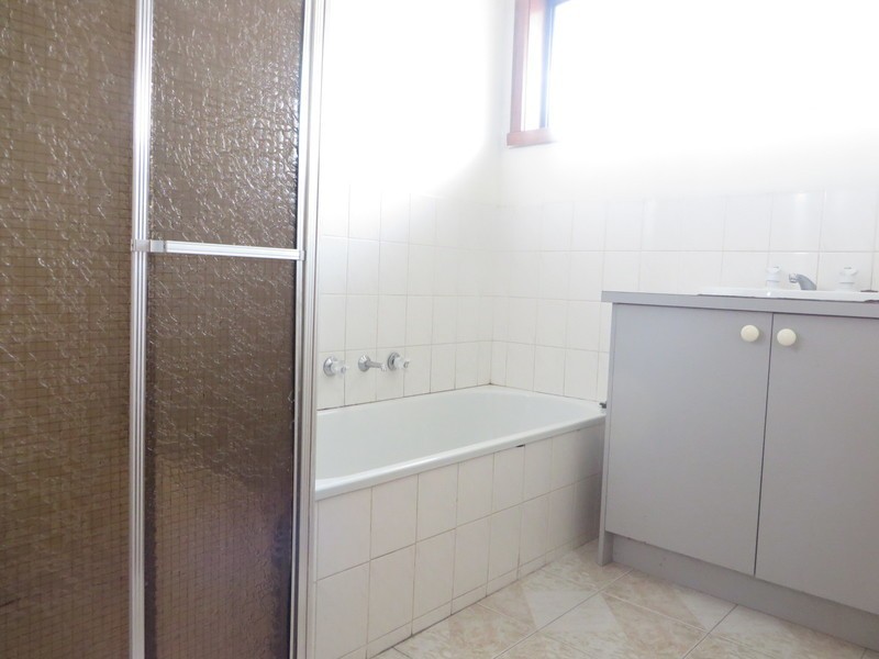 86 Grenda Drive, Mill Park VIC 3082