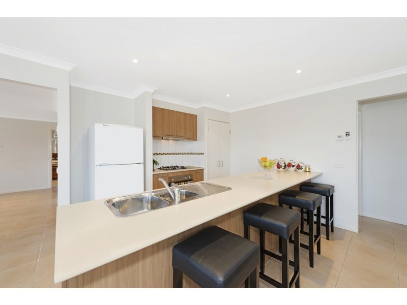 3 Woodridge Crescent, Doreen VIC 3754