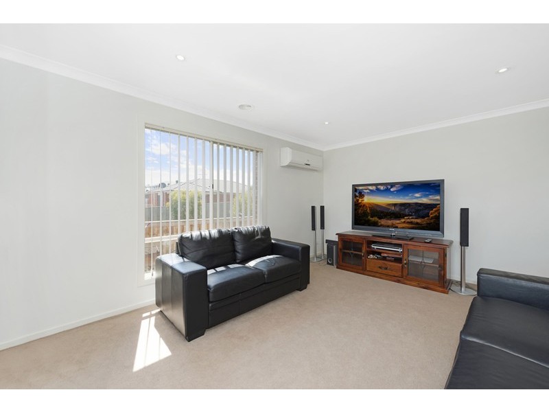 3 Woodridge Crescent, Doreen VIC 3754
