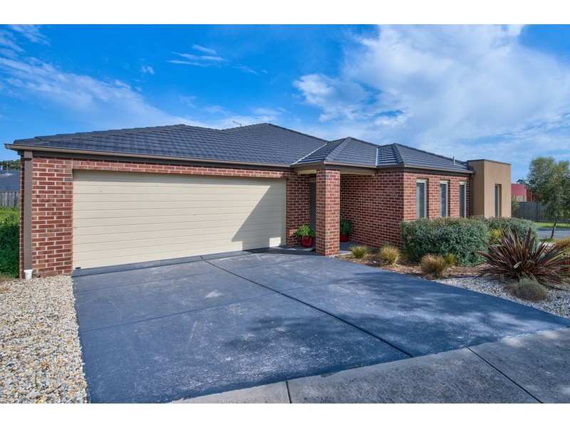 3 Woodridge Crescent, Doreen VIC 3754