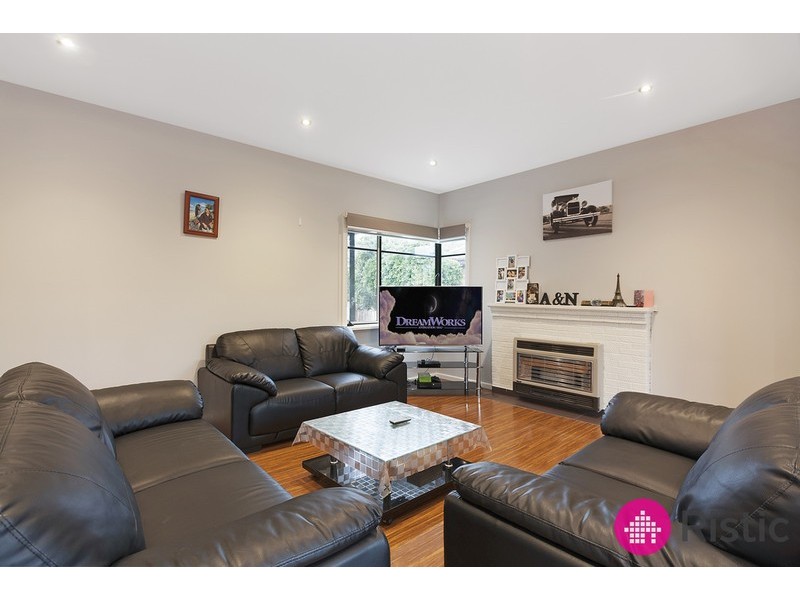1/21 Ethel Avenue, Lalor VIC 3075