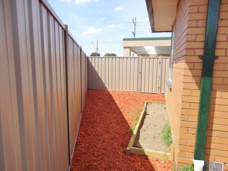 1/281 Dalton Road, Lalor VIC 3075