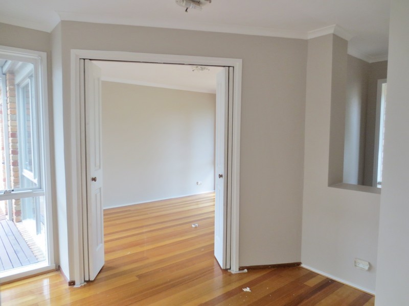 9 Hawkes Drive, Mill Park VIC 3082