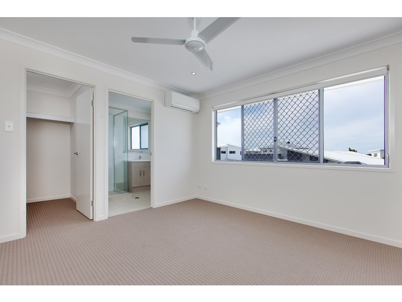 2/5001 Caspian Court, Mountain Creek QLD 4557