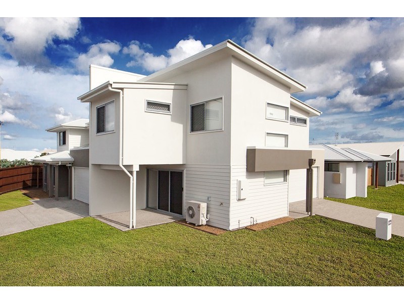 2/5001 Caspian Court, Mountain Creek QLD 4557