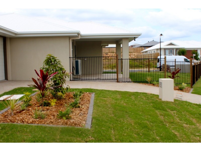 Duplex 2/85 Wagner Road, Griffin QLD 4503