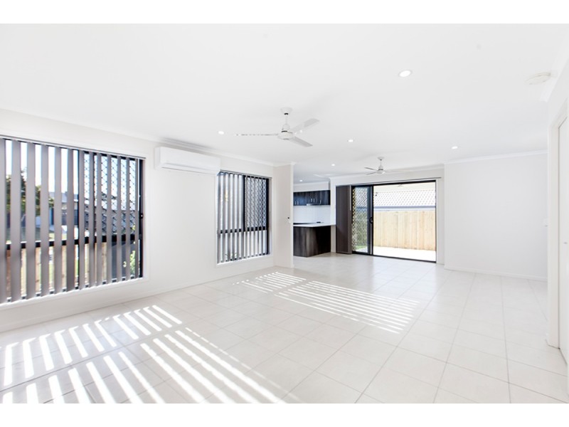 3/3 Cyan Court, Morayfield QLD 4506
