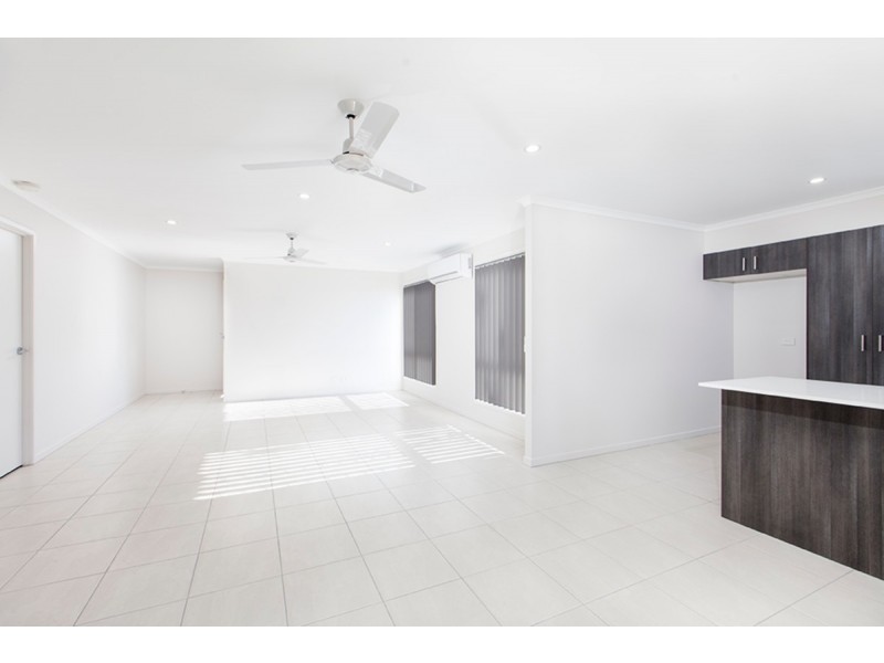 3/3 Cyan Court, Morayfield QLD 4506