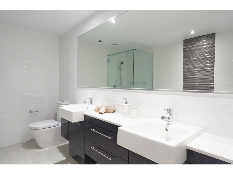 L5 & 6 Marina Ave, Newport Marina, Newport QLD 4020