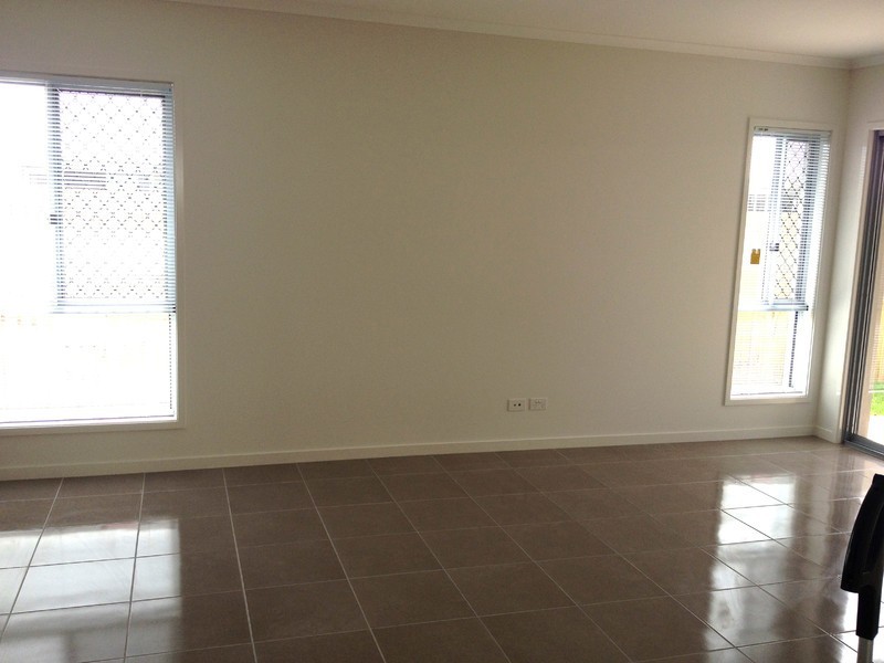 16 Foxtail Circuit, Brightwater, Mountain Creek QLD 4557