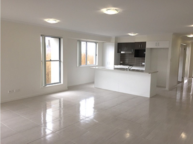 16 Panama Crescent, Mountain Creek QLD 4557