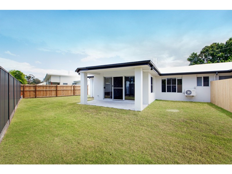 1 & 2/10 Karibu Street, Buderim QLD 4556