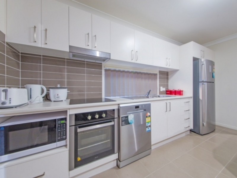 6 & 6a Jessy Street, Crestmead QLD 4132