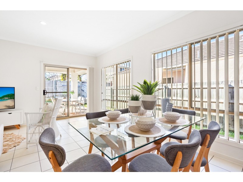 76 Nicklaus Parade, North Lakes QLD 4509