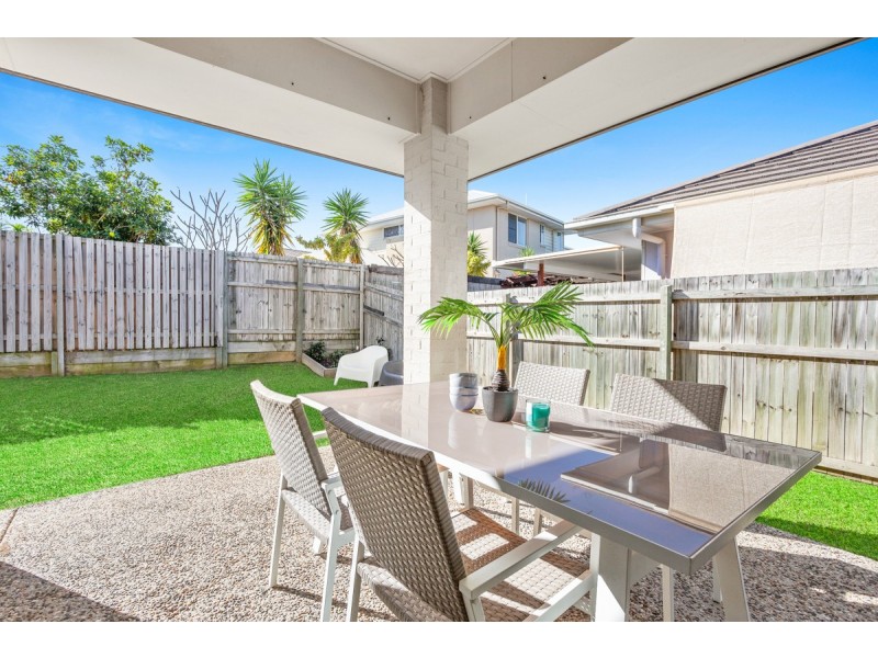 76 Nicklaus Parade, North Lakes QLD 4509
