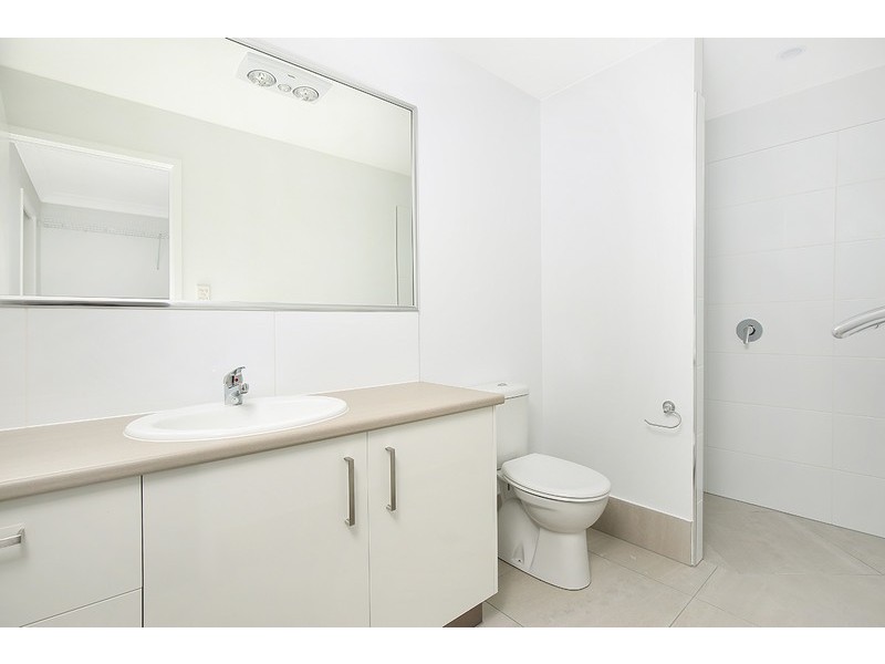 Duplex 2 Brampton Way, Creekwood, Meridan Plains QLD 4551