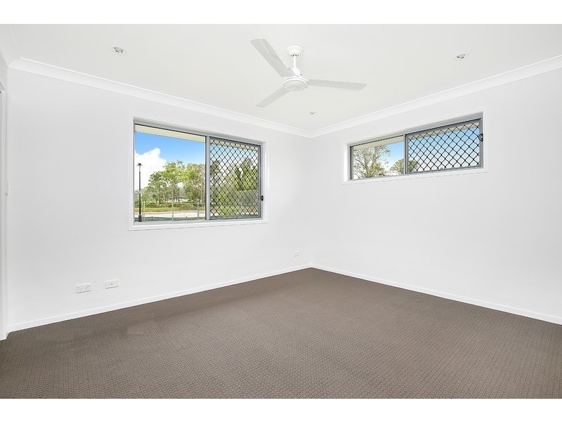 Duplex 2 Brampton Way, Creekwood, Meridan Plains QLD 4551