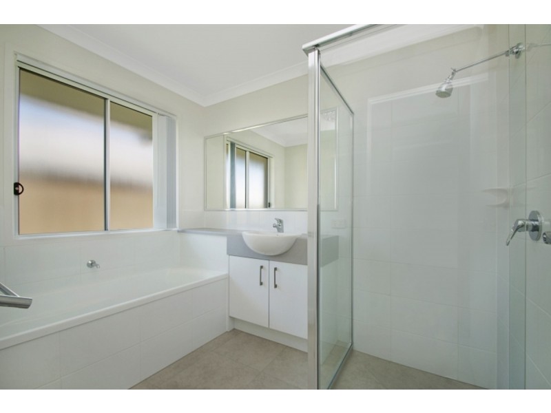 Dual Income 6.3% Yie 1 Montrose Street, Beerwah QLD 4519