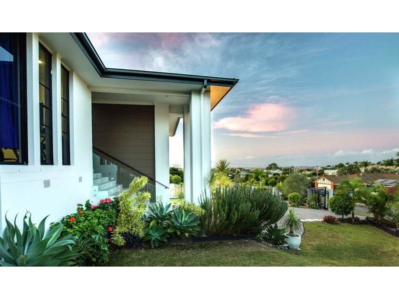 5 Swissalp Drive, Urraween QLD 4655