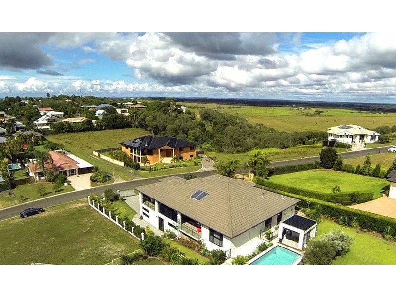 5 Swissalp Drive, Urraween QLD 4655