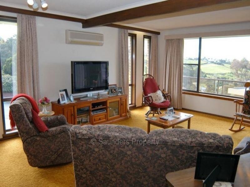 83 Ironcliffe Road, Penguin TAS 7316