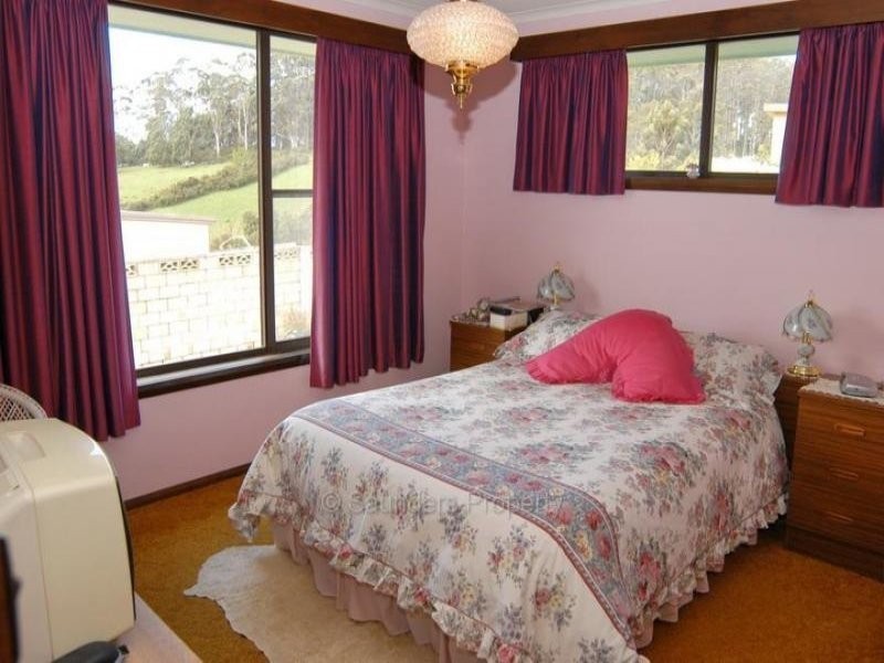 83 Ironcliffe Road, Penguin TAS 7316