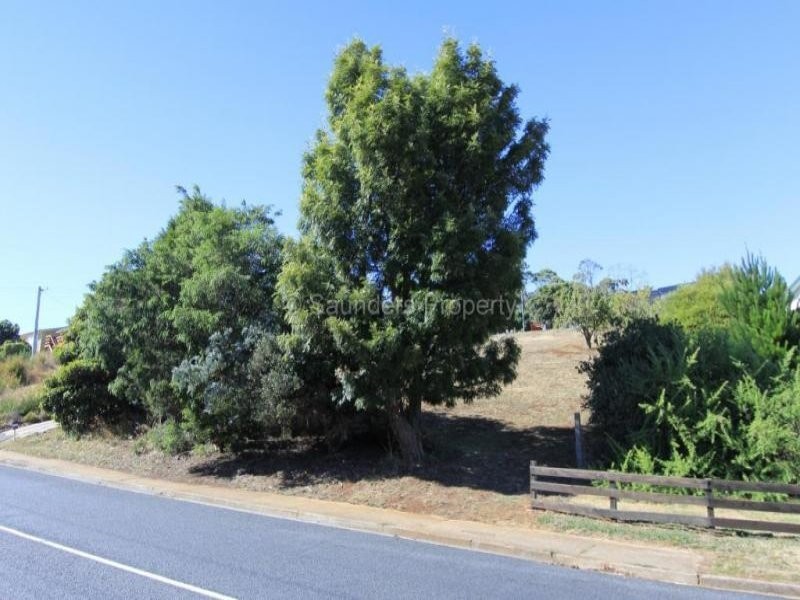 16 South Road, Penguin TAS 7316