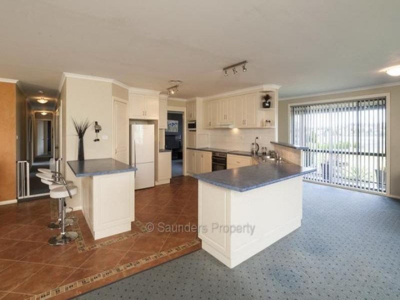 11 Gull Court, Shearwater TAS 7307