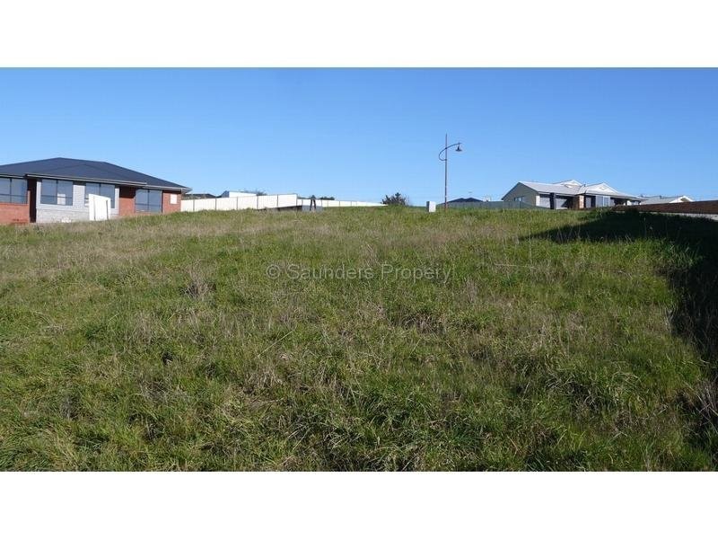 20 Rowena Court, Devonport TAS 7310