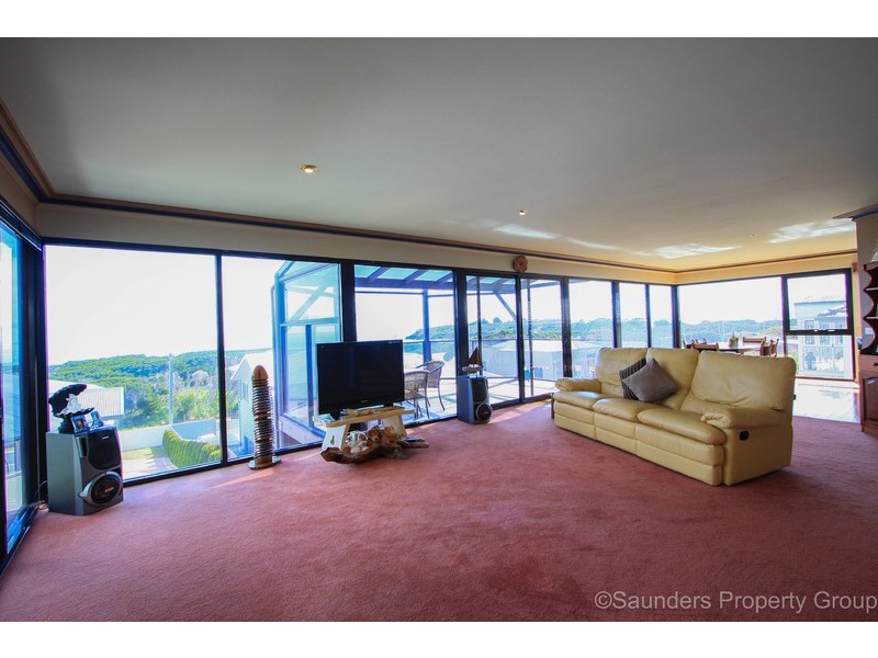 12 Cromwell Crescent, Devonport TAS 7310