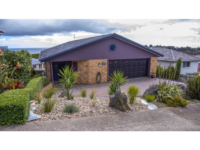 12 Cromwell Crescent, Devonport TAS 7310