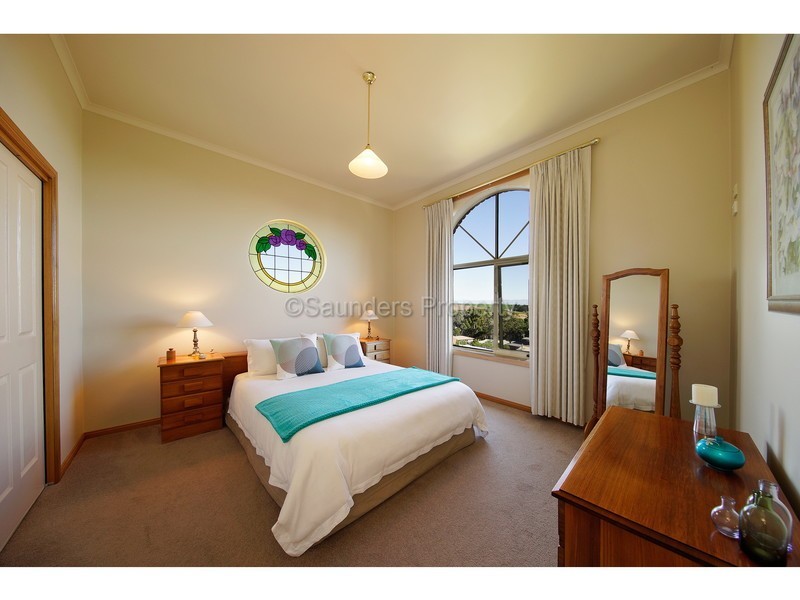 9 Pengali Place, Devonport TAS 7310