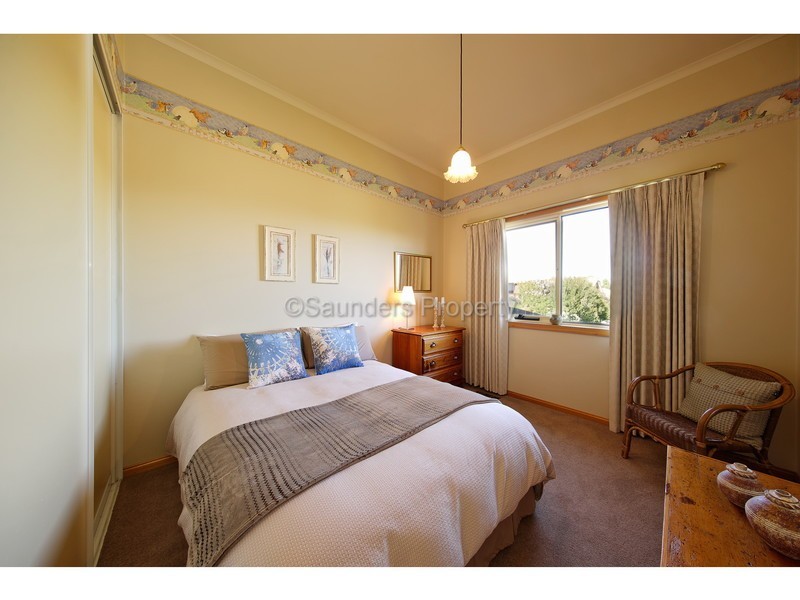 9 Pengali Place, Devonport TAS 7310