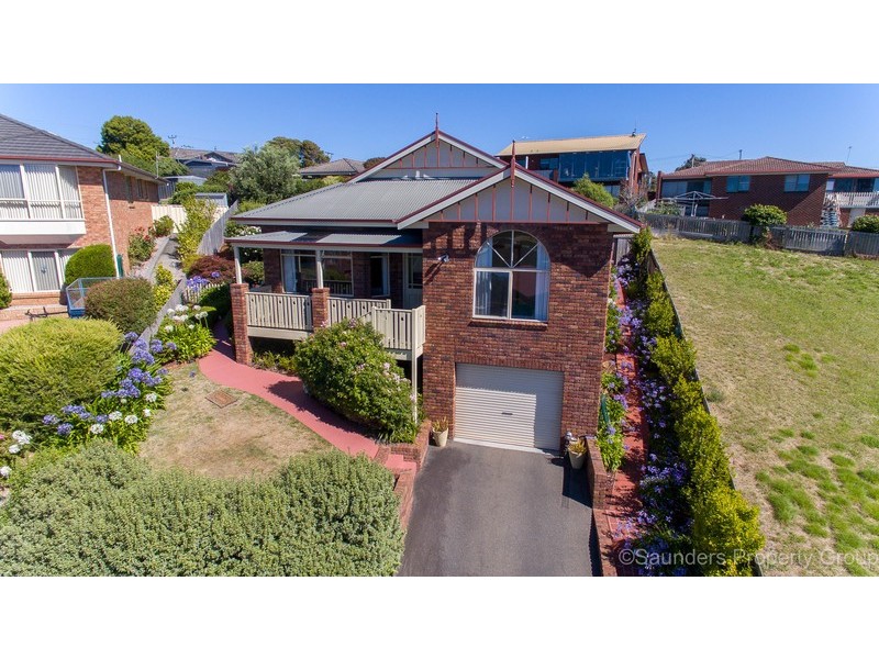 9 Pengali Place, Devonport TAS 7310