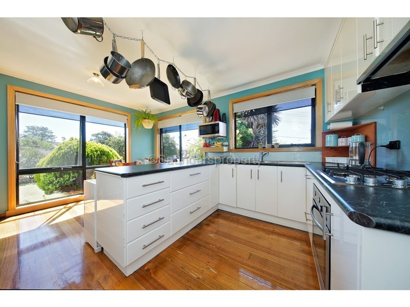 25 Greenway Avenue, Devonport TAS 7310