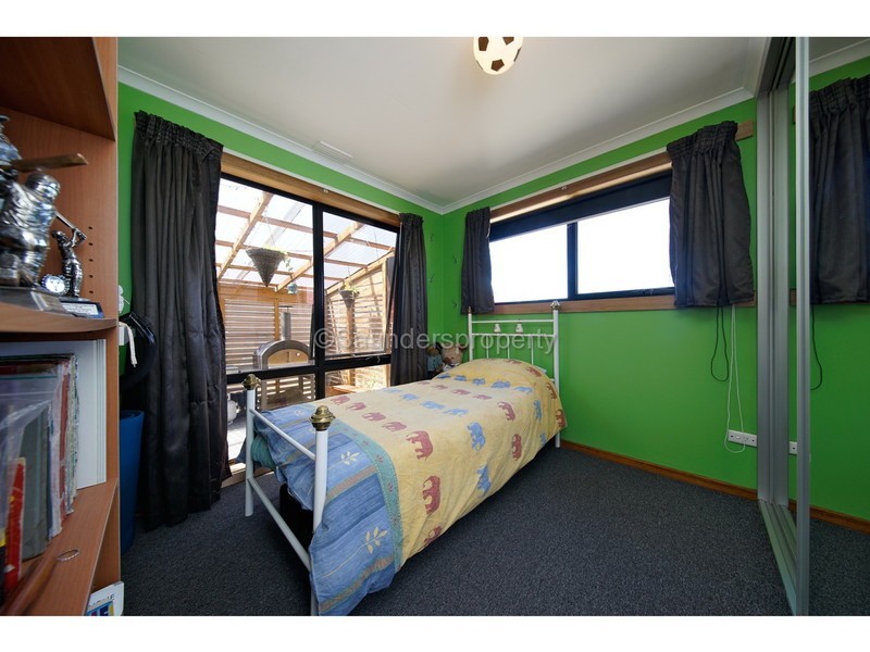 25 Greenway Avenue, Devonport TAS 7310