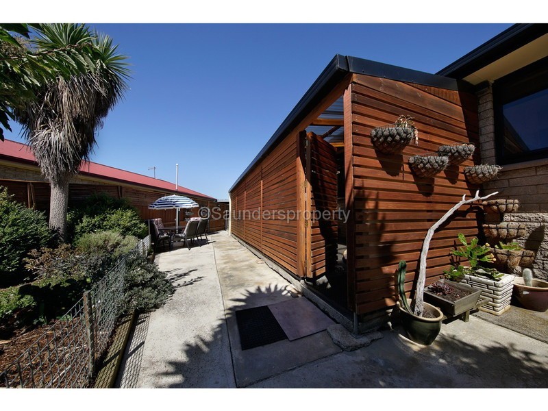 25 Greenway Avenue, Devonport TAS 7310