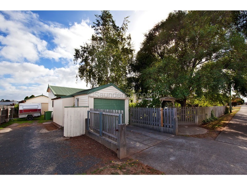56 Valley Road, Devonport TAS 7310