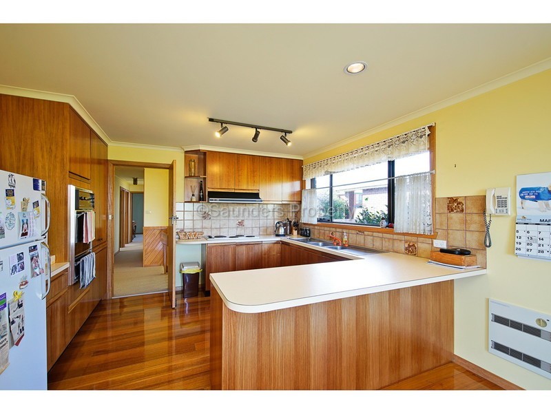 2 Ritchie Avenue, Downlands TAS 7320