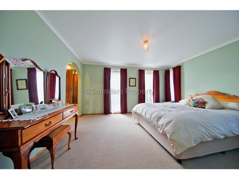 2 Ritchie Avenue, Downlands TAS 7320