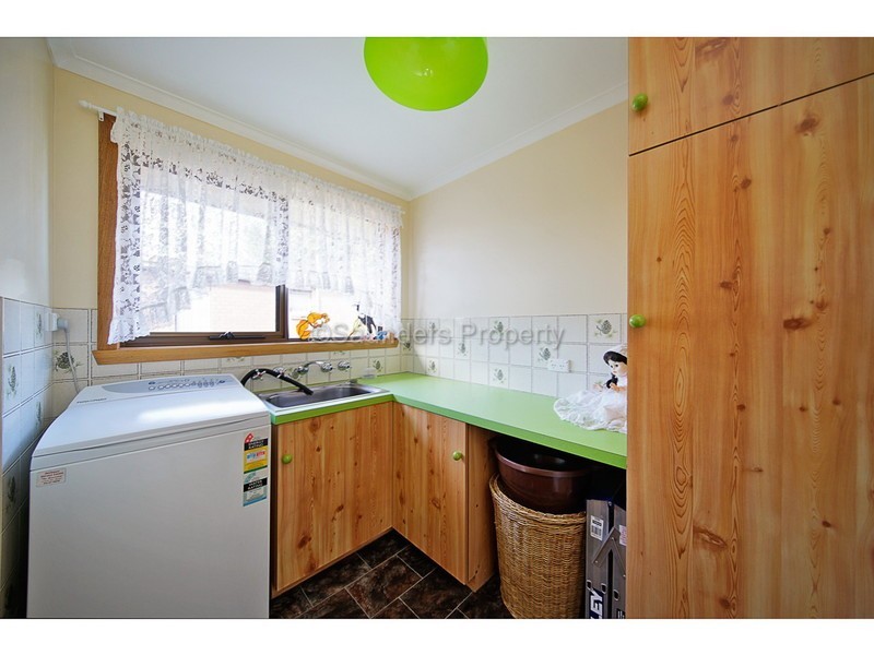 2 Ritchie Avenue, Downlands TAS 7320