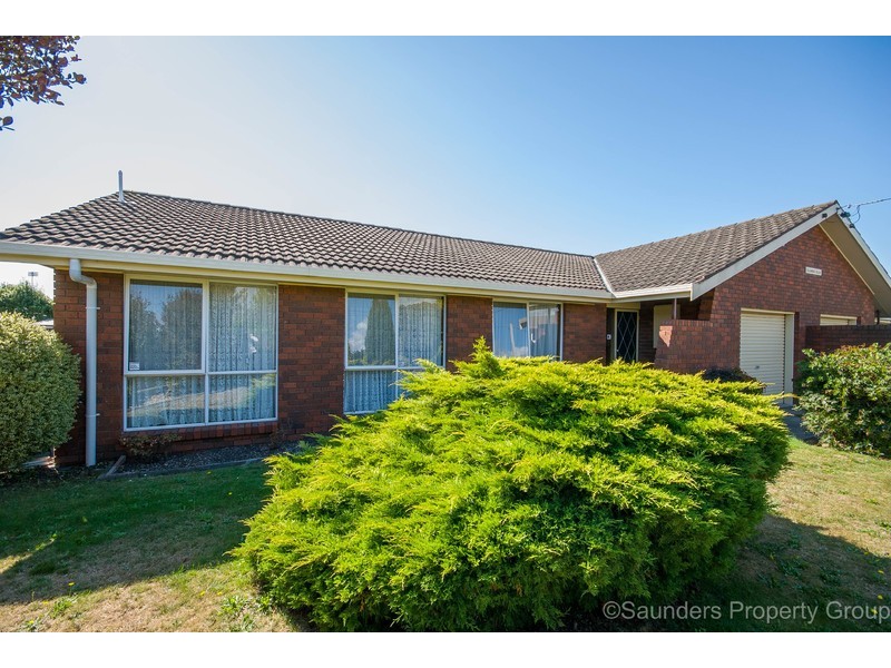 1/4 Allanbrae Place, Devonport TAS 7310