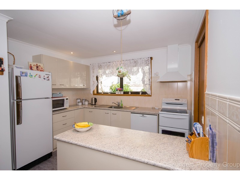 2/3 Cromwell Crescent, Devonport TAS 7310