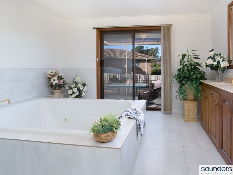 10 Bertland Court, Norwood TAS 7250