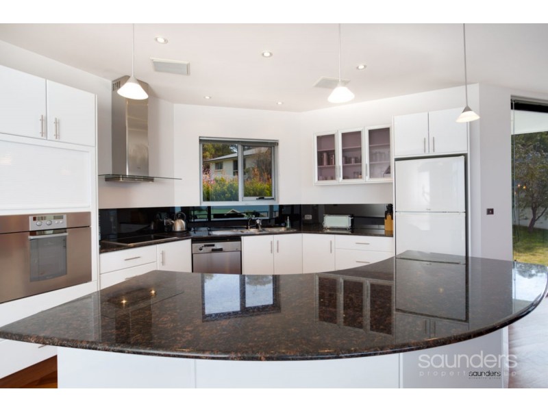 5 Andrews Place, Bridport TAS 7262