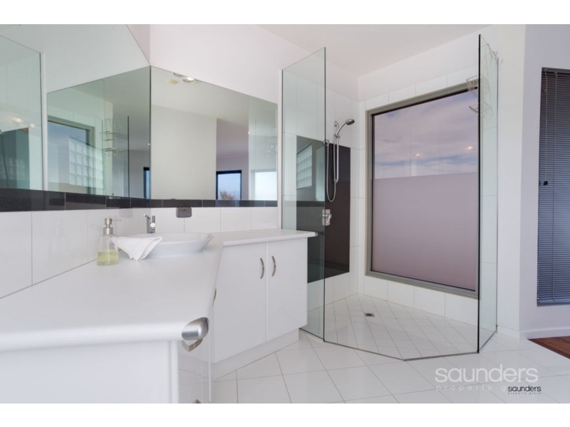 5 Andrews Place, Bridport TAS 7262
