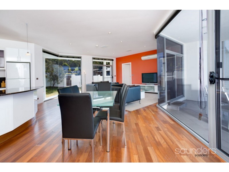 Unit 1/5 Andrews Place, Bridport TAS 7262