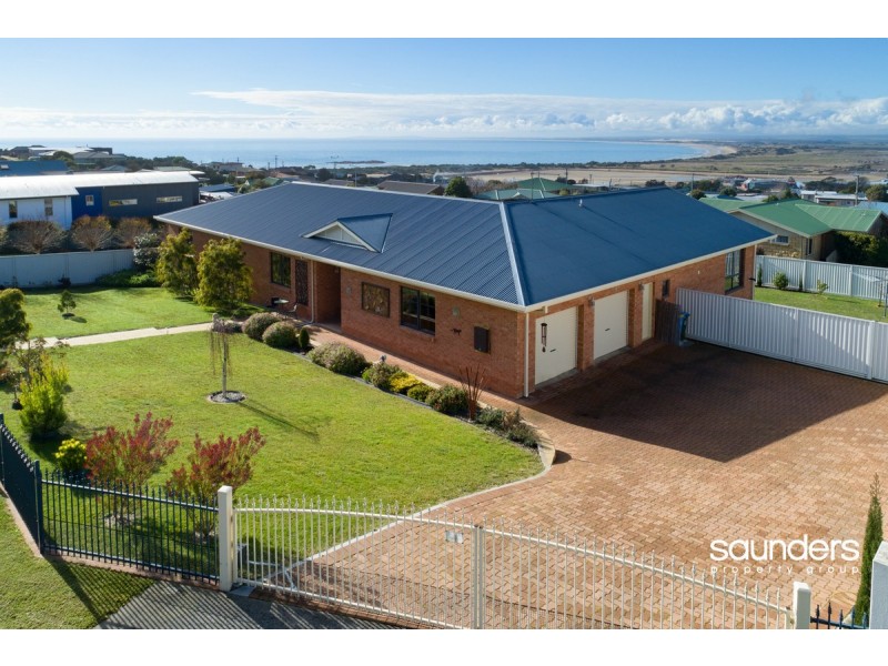 4 Andrews Place, Bridport TAS 7262